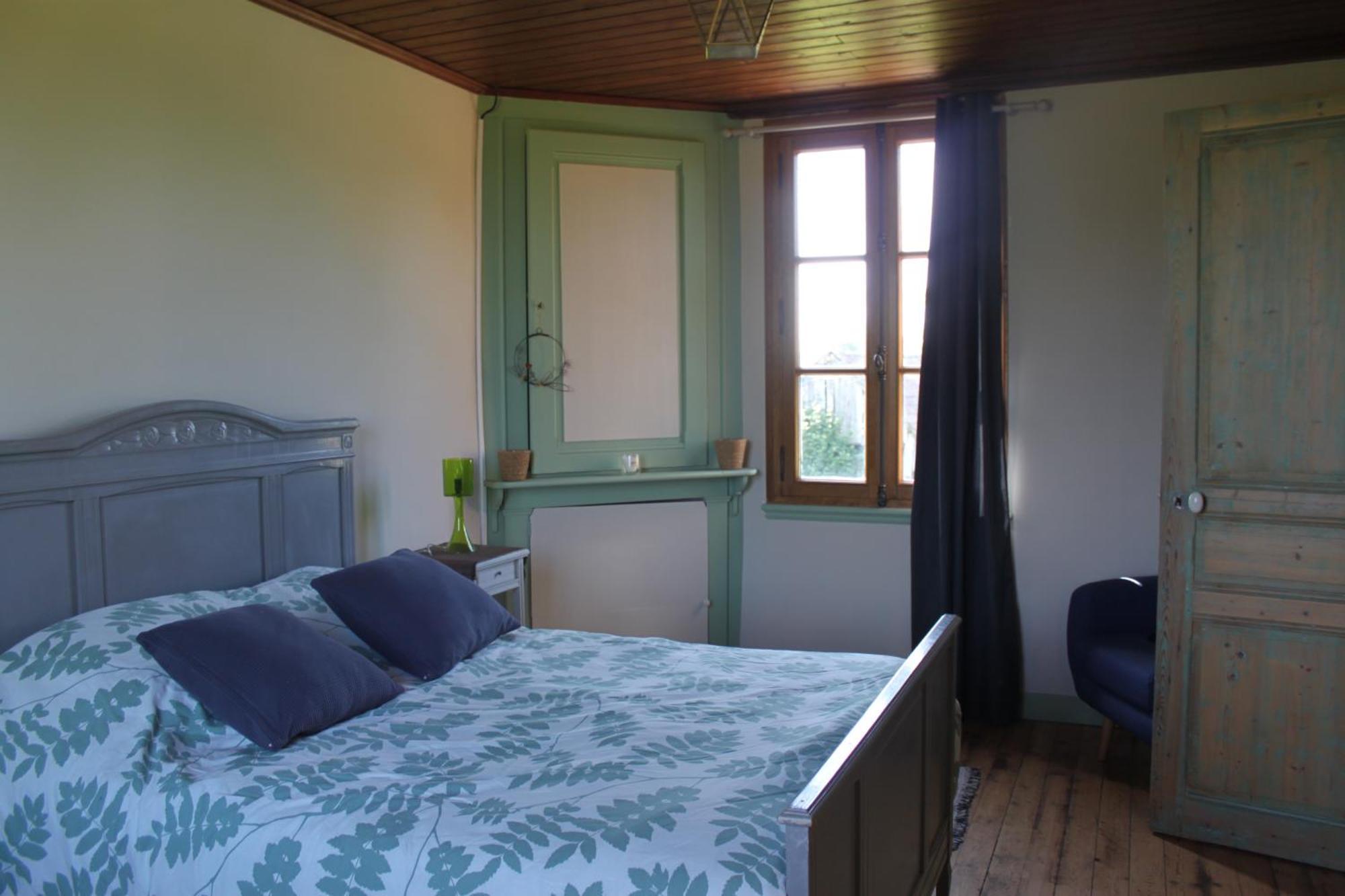 Auberge De La Croix Du Maupas Capelle-les-Grands Exteriör bild